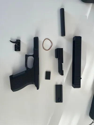 Glock Real Size Replica thumbnail 2