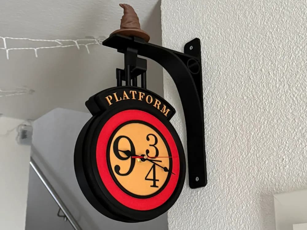 Harry Potter 9 3/4 Wall Clock