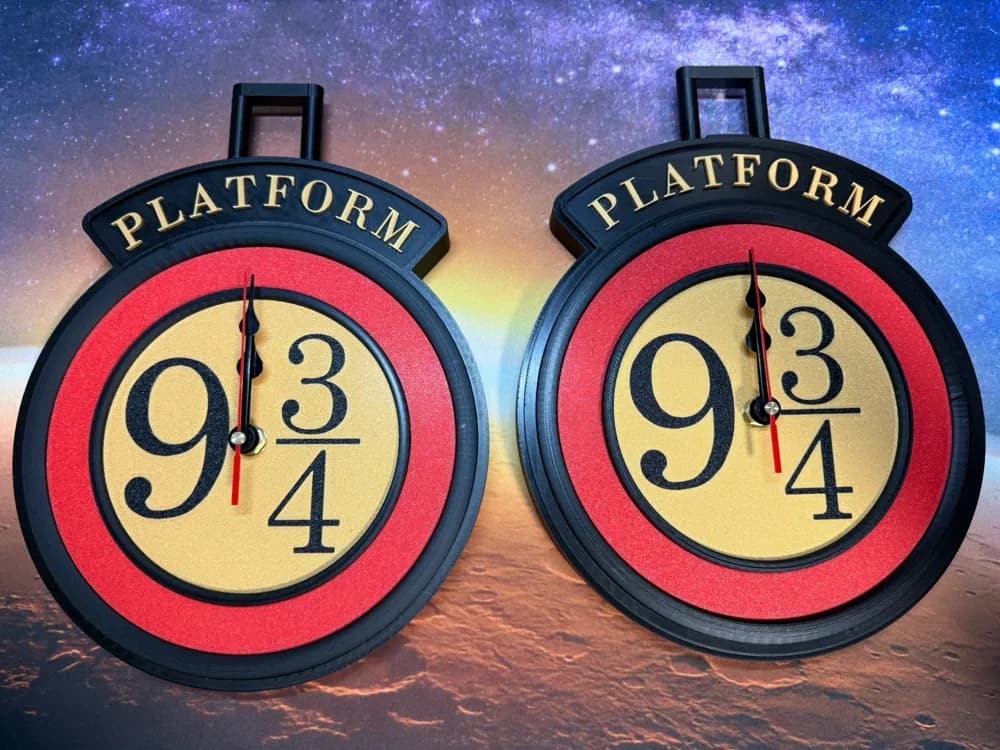 Harry Potter 9 3/4 Wall Clock thumbnail 2