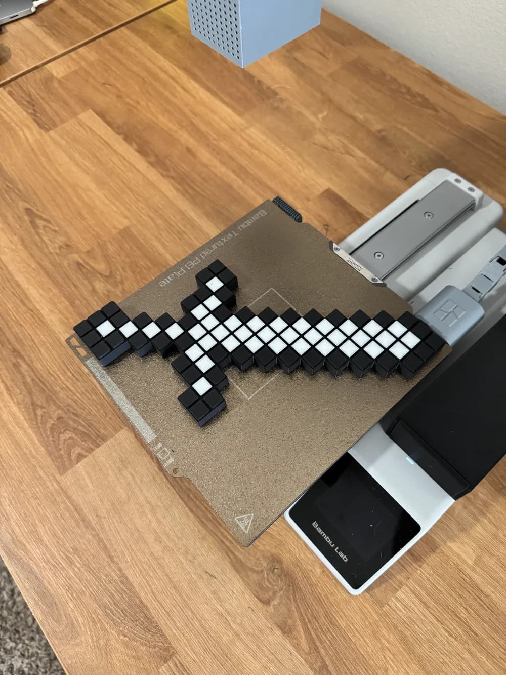 Minecraft Pixel Sword thumbnail 2